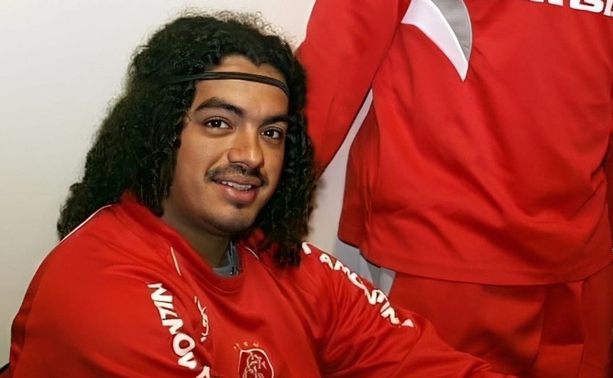 Perdigão, campeão mundial pelo Inter, é agredido por policial após jogo no Paraná