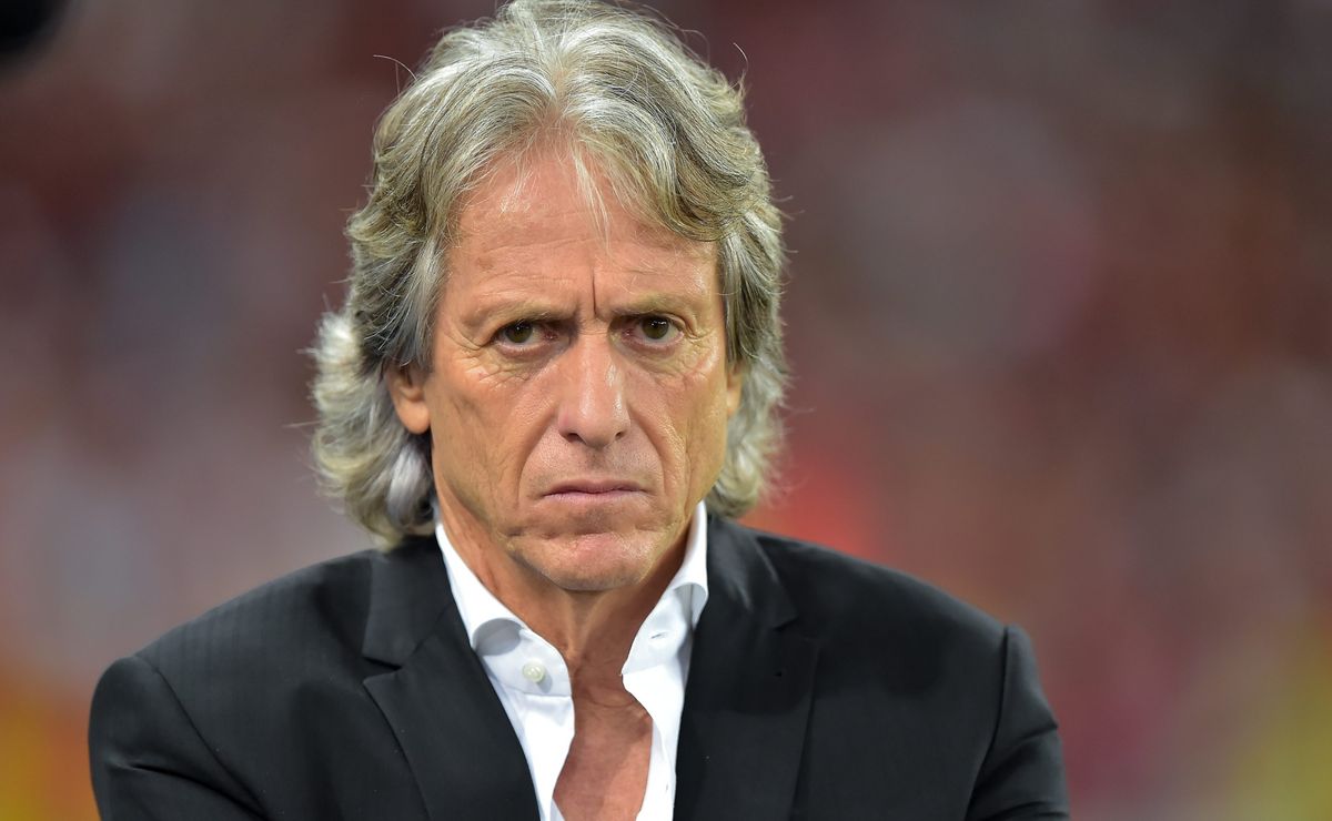 Ex-Flamengo Jorge Jesus perde a cabeça em declaração e pode sofrer grave punição na Arábia Saudita