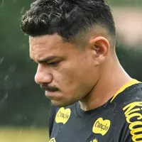 Tiquinho Soares se enfurece nos bastidores e pede para sair