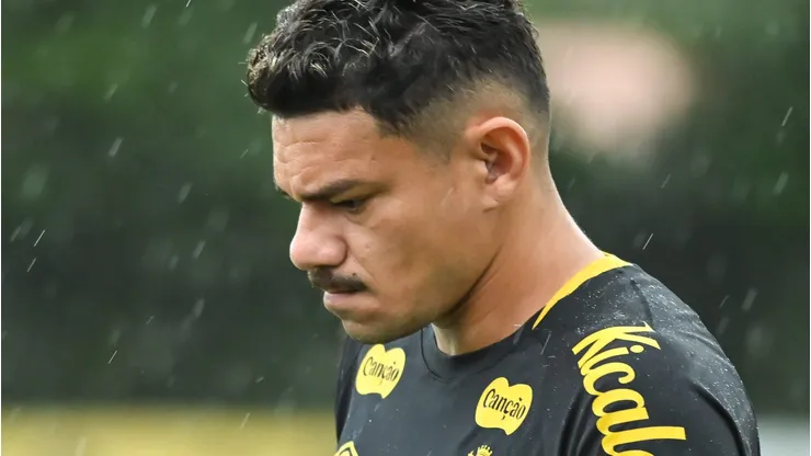 Tiquinho Soares pediu para deixar o Santos.