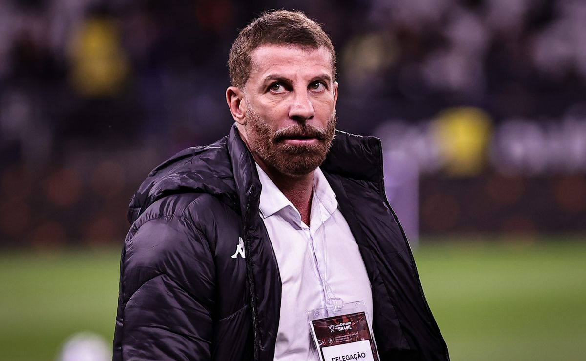 Pedrinho entra no negócio do Corinthians e Vasco da Gama quer dar chapéu por Vinícius Souza