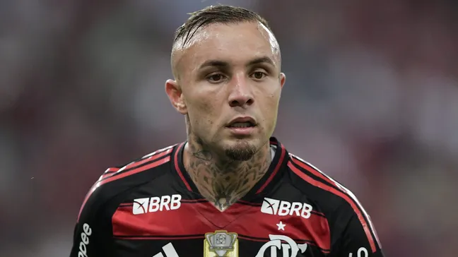 Everton Cebolinha não deve sair do Flamengo -Foto: Thiago Ribeiro/AGIF.