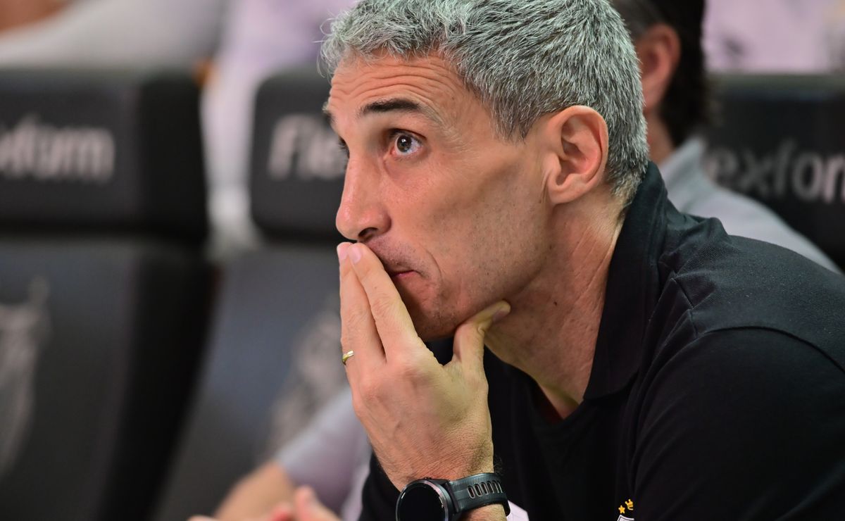 Santos confirma desfalques e define situação de Gabigol para o clássico contra o Corinthians