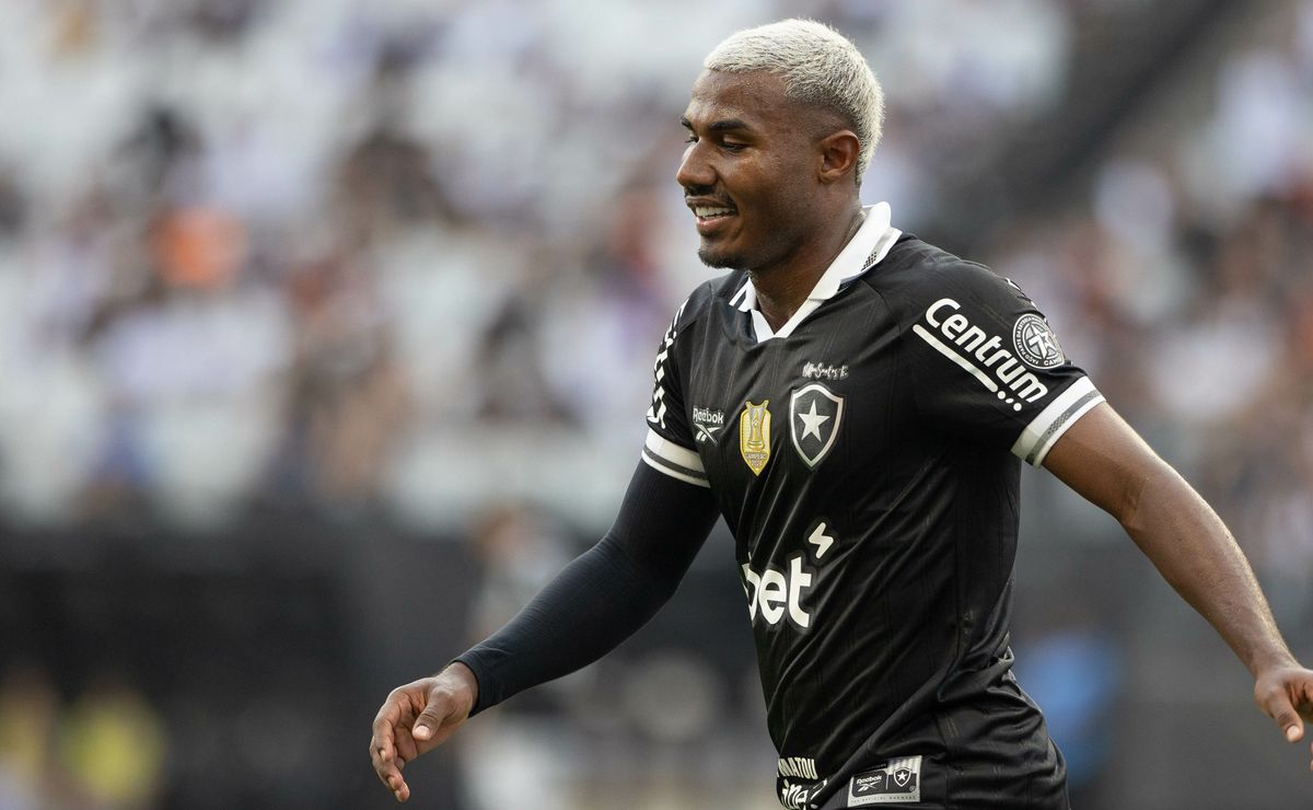 Botafogo entra na jogada, Vasco reage, e Cuiabano vira disputa quente no mercado brasileiro