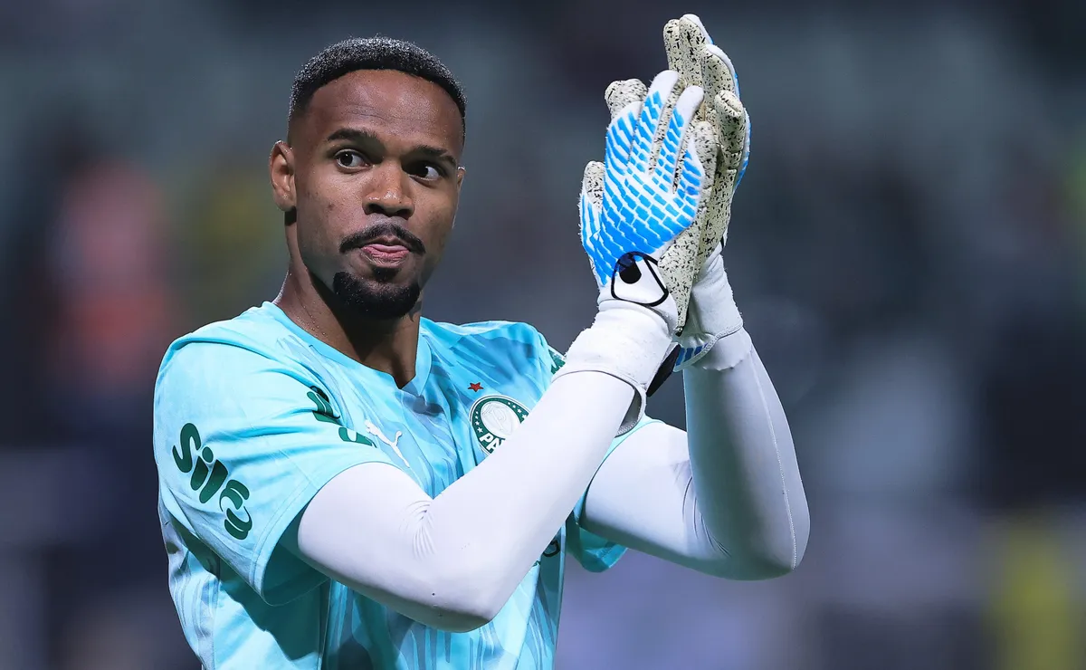 MELHOR DO MUNDO: Carlos Miguel brilha no Palmeiras e lidera estatística mundial