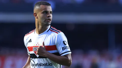 Alisson pode deixar o Tricolor. Foto: Marcello Zambrana/AGIF
