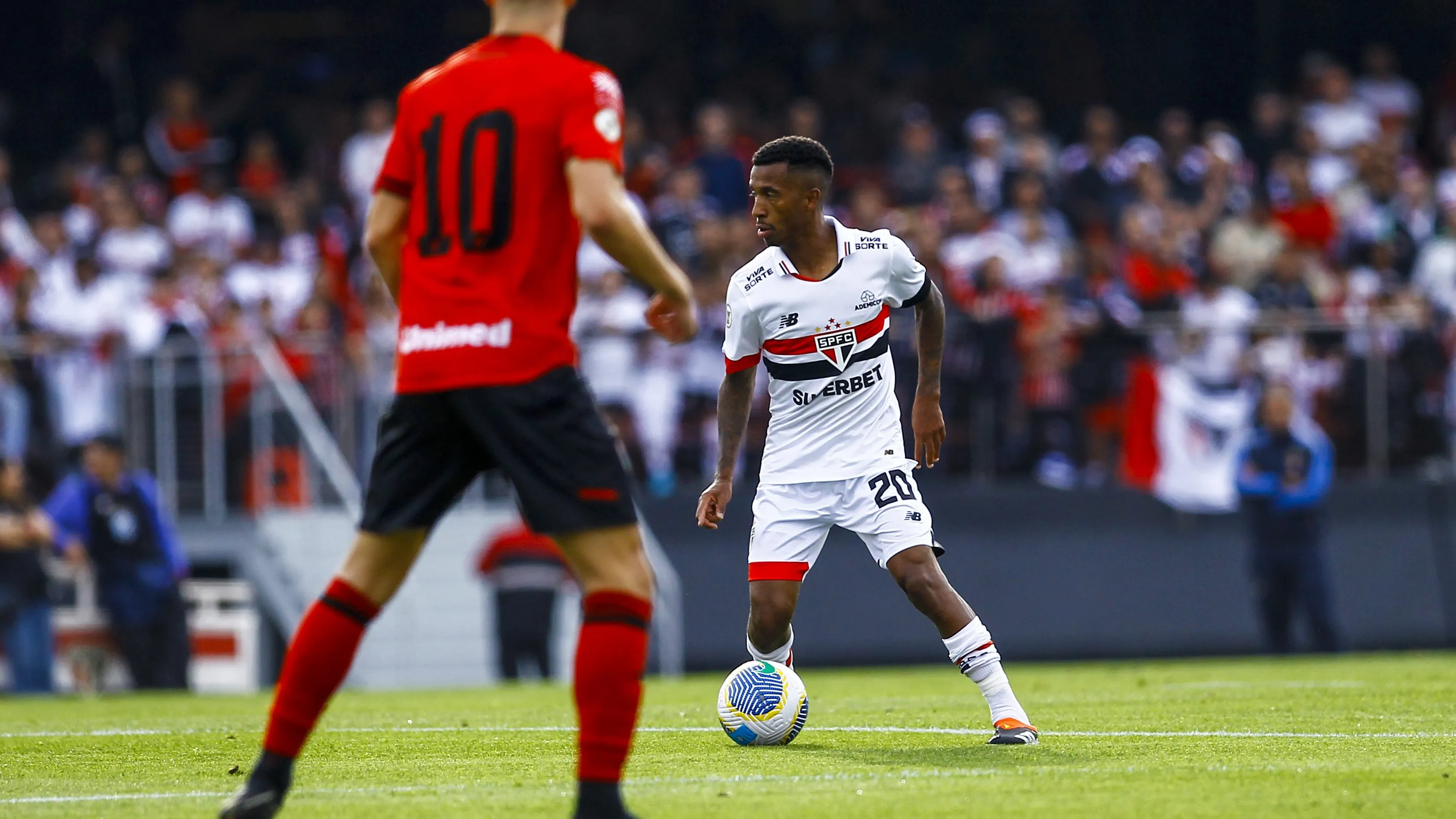SP – SAO PAULO – 11/08/2024 – BRASILEIRO A 2024, SAO PAULO X ATLETICO-GO – Marcos Antonio jogador do Sao Paulo durante partida contra o Atletico-GO no estadio Morumbi pelo campeonato Brasileiro A 2024. Foto: Marco Miatelo/AGIF