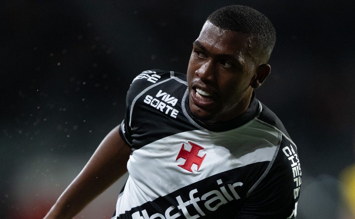 Newcastle-ING quer aplicar chapéu em clubes da Arábia Saudita e estuda proposta ao Vasco por Rayan