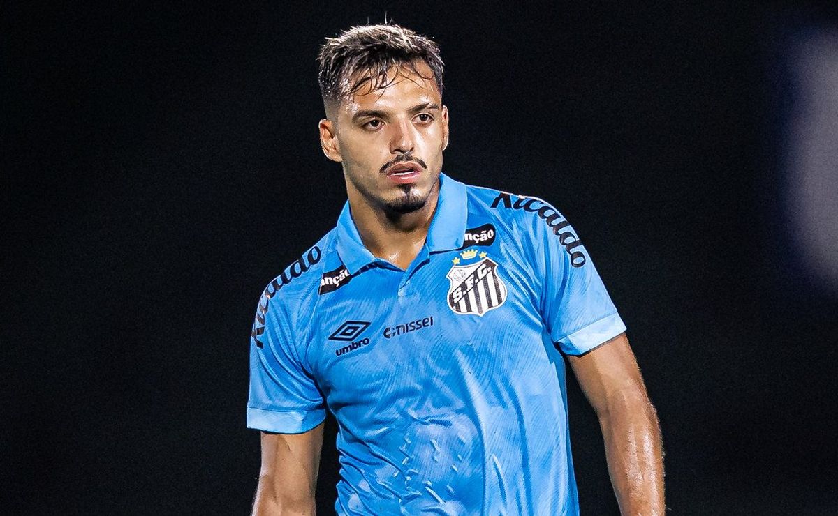 Gabriel Menino recebe análise de Vojvoda, que expõe alerta ao meio-campista: “tem que encaixar com o que pedimos”