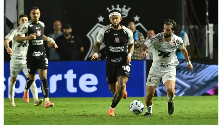 Santos e Corinthians vão se enfrentar nesta quinta-feira (22) - Foto: Jota Erre/AGIF