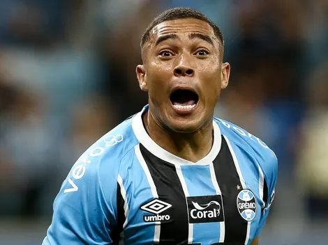 Grêmio abre negociações para renovar com Carlos Vinícius