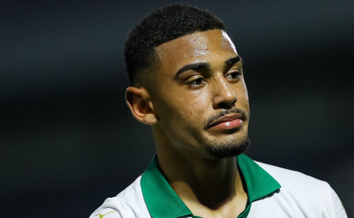 Al-Hilal aceita pagar R$ 50 milhões por Riquelme Fillipi, e o Palmeiras exige mais dinheiro