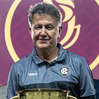 Juan Carlos Osorio recebe destaque da imprensa colombiana por estreia no Remo