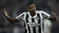 Lateral tem o futuro incerto - Foto: Jorge Rodrigues/AGIF.