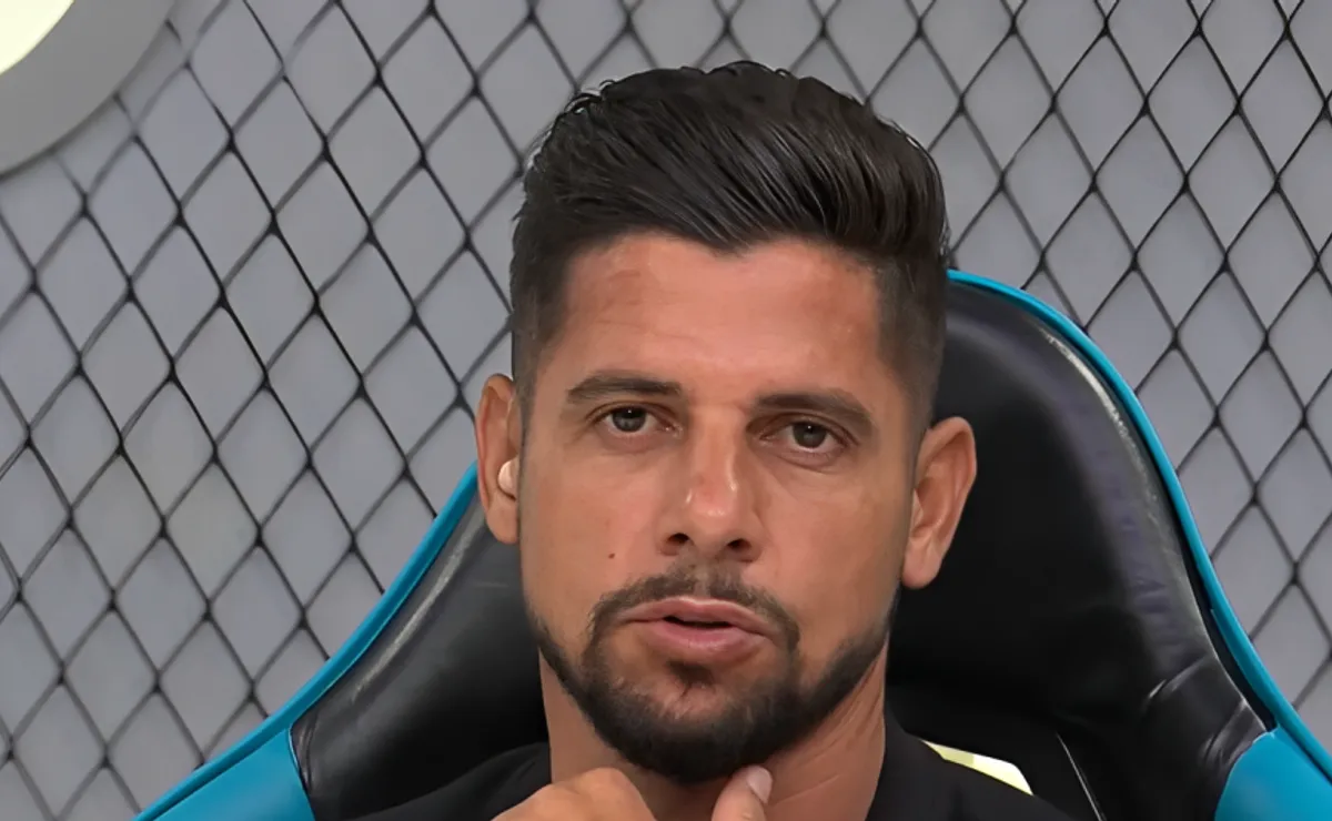 Cicinho desafia torcida e crava vitória do Novorizontino sobre o Palmeiras em jogo polêmico