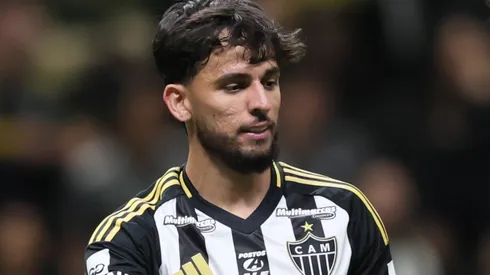 Atacante tem o futuro incerto – Foto: Gilson Lobo/AGIF.
