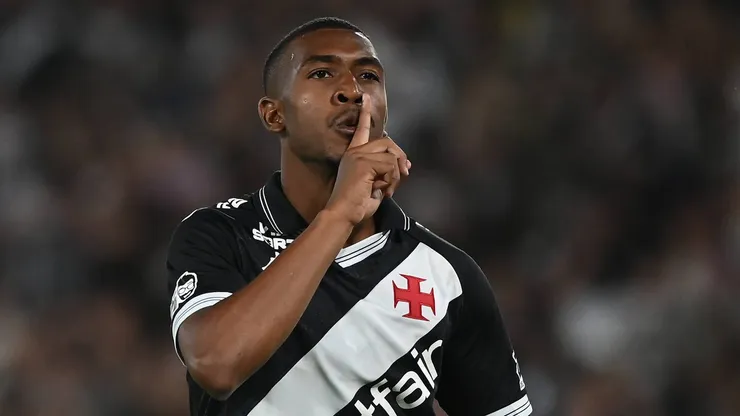 Em negociação para deixar o Vasco, Rayan foi excluído dos relacionados de Diniz para clássico