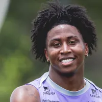 Preciado exalta torcida do Atlético-MG e destaca ansiedade de estrear