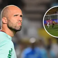 Marcelo Lomba é flagrado perdido no gol do Novorizontino