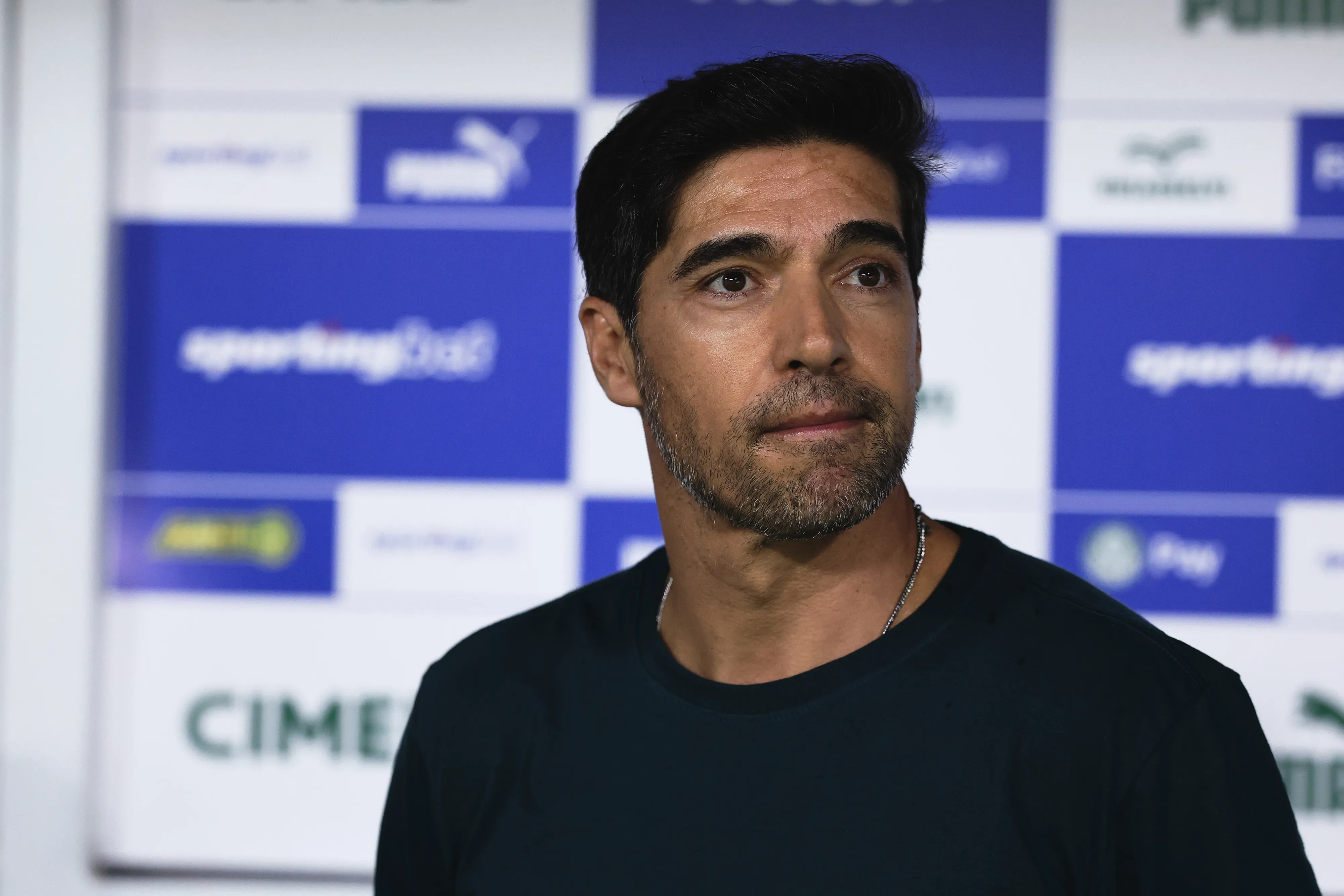 Abel foi duramente criticado pela torcida. Foto: Ettore Chiereguini/AGIF