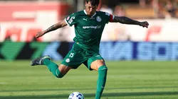 SAO PAULO, BRAZIL - OCTOBER 05: Gustavo Gomez of Palmeiras controls the ball during a Brasileirao 2025 match at Morumbis Stadium on October 05, 2025 in Sao Paulo, Brazil. (Photo by Alexandre Schneider/Getty Images)