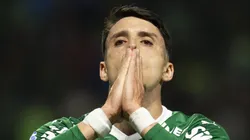 Joaquin Piquerez jogador do Palmeiras lamenta durante partida contra o Santos no estadio Arena Allianz Parque pelo campeonato Brasileiro A 2025. Foto: Anderson Romao/AGIF