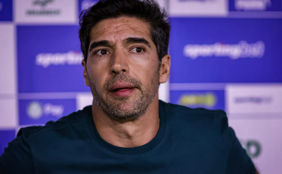 Abel Ferreira revela desafios com a base e inicia período de testes para reforços essenciais