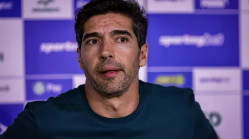 SP – BARUERI – 17/01/2026 – PAULISTA 2026, PALMEIRAS X MIRASSOL –  Abel Ferreira tecnico do Palmeiras durante partida contra o Mirassol no estadio Arena Barueri pelo campeonato Paulista 2026.    Foto: Fabio Giannelli/AGIF
