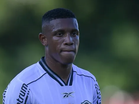 Danilo é pedido pela torcida do Flamengo