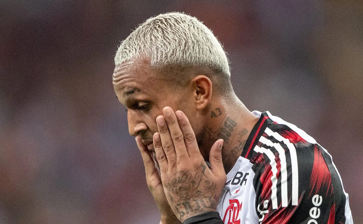 Justiça determina que Flamengo deposite R$ 16 milhões da venda de Wesley à Roma, em impasse