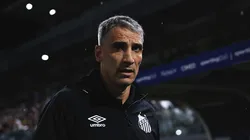 Vojvoda durante partida do Santástico na Arena Barueri