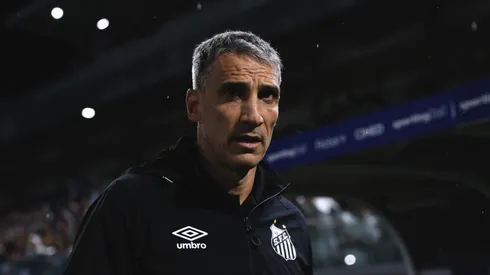 Vojvoda durante partida do Santástico na Arena Barueri
