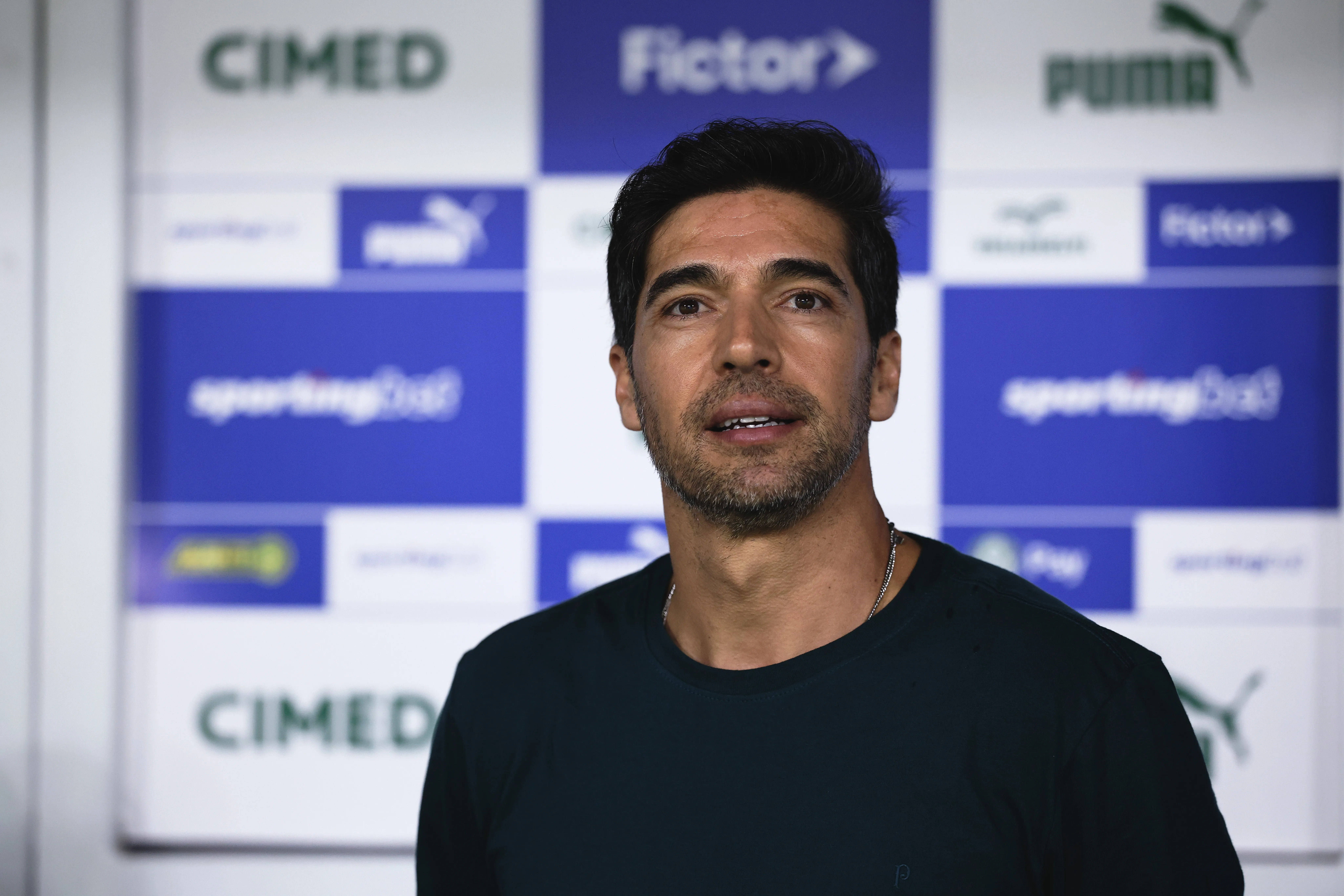 SP – BARUERI – 14/01/2026 – PAULISTA 2026, PALMEIRAS X SANTOS – Abel Ferreira tecnico do Palmeiras durante partida contra o Santos no estadio Arena Barueri pelo campeonato Paulista 2026. Foto: Ettore Chiereguini/AGIF