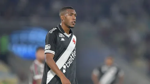 Rayan dispara, supera Paulinho e encaminha maior venda da história do Vasco — Foto Thiago RibeiroAGIF
