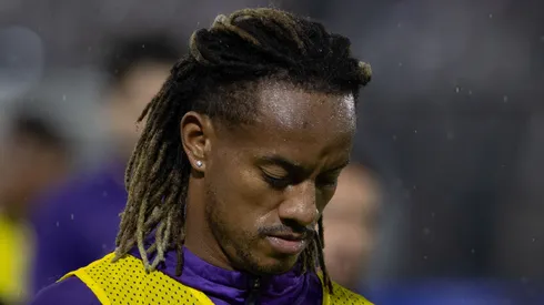 Carrillo ficou no banco contra o Red Bull Bragantino 
