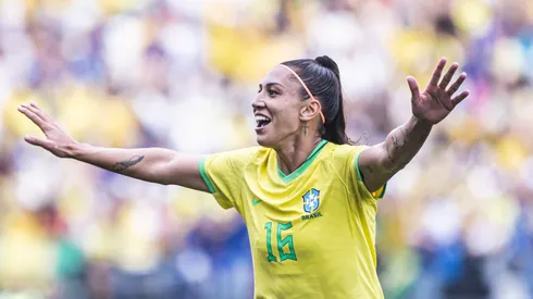 Zaneratto com a Amarelinha. Foto: Abner Dourado/AGIF
