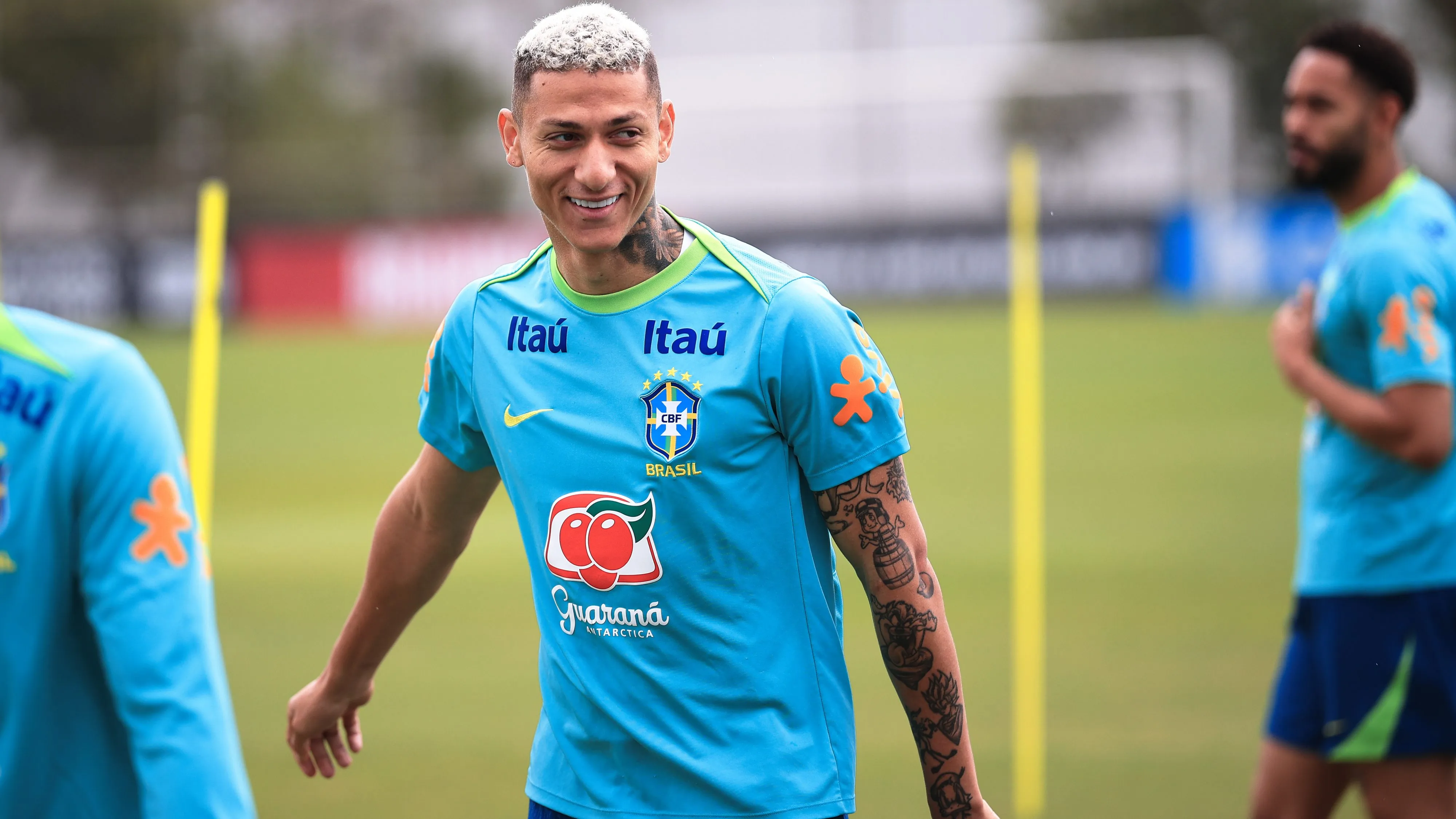 SP – SAO PAULO – 08/06/2025 – BRASIL, TREINO – Richarlison jogador do Brasil durante treino no Centro de Treinamento CT Joaquim Grava. Foto: Ettore Chiereguini/AGIF