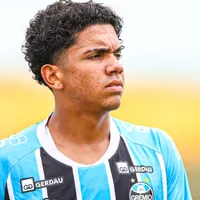 João Borne recebe sondagens para deixar o Grêmio