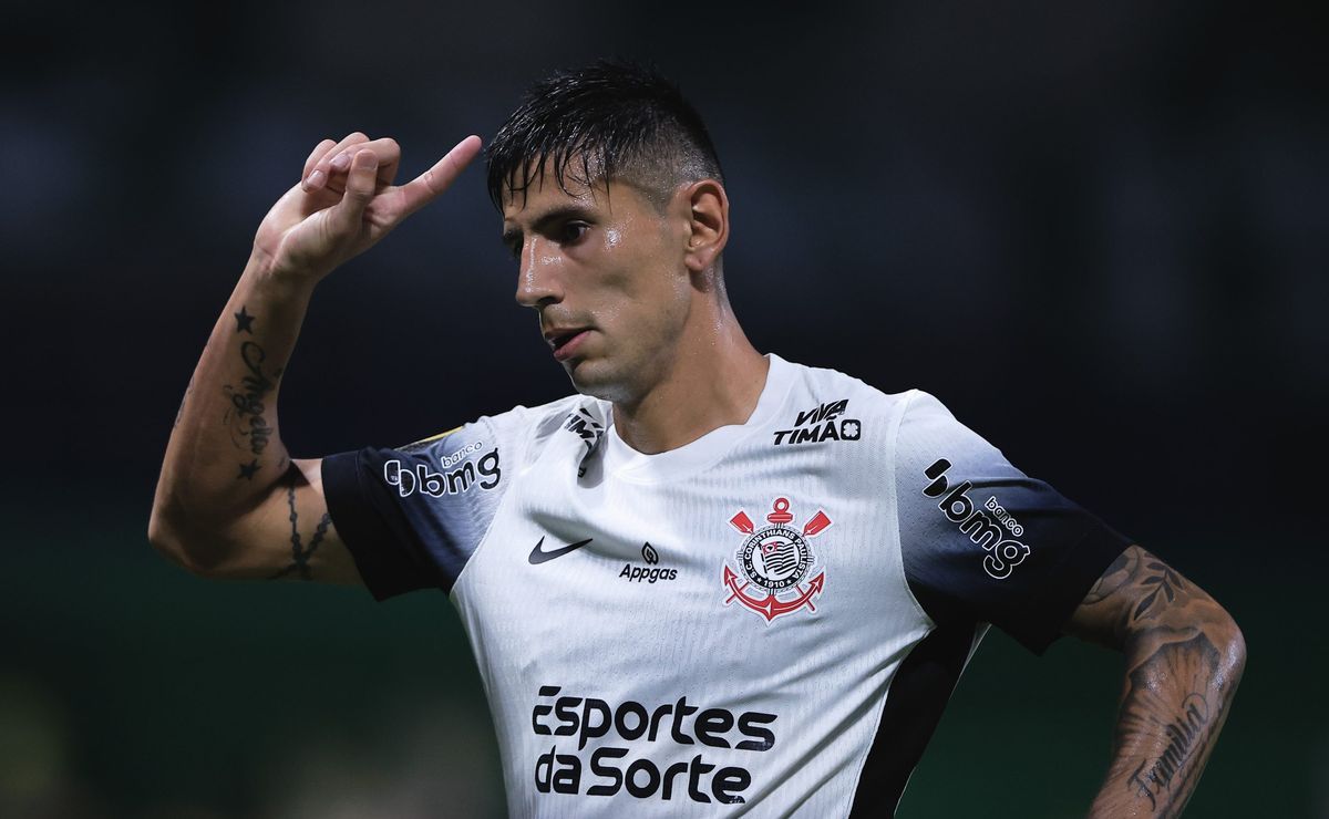 Angileri fica perto do Internacional após brecha aberta pelo Corinthians e Soldado vira trunfo em negociação