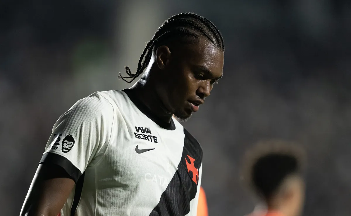 Flamengo em alerta: GB acirra a disputa por Rayan e revela números de possível substituto na base