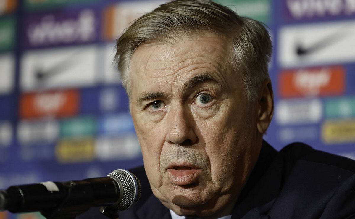 Tostão lista sete opções para Ancelotti escolher o camisa 9 da seleção brasileira na Copa do Mundo