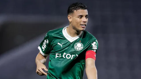 Robson pode ser vendido pelo Palmeiras.