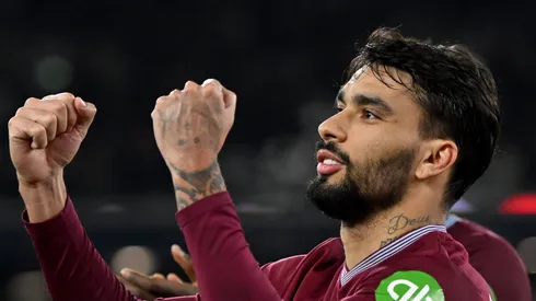 Lucas Paquetá em campo pelo West Ham.