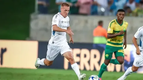 Lucas Milla chegou a acordo de rescisão com Grêmio e disputará Série C pelo Anápolis – Foto: Lucas Uebel/GFPA