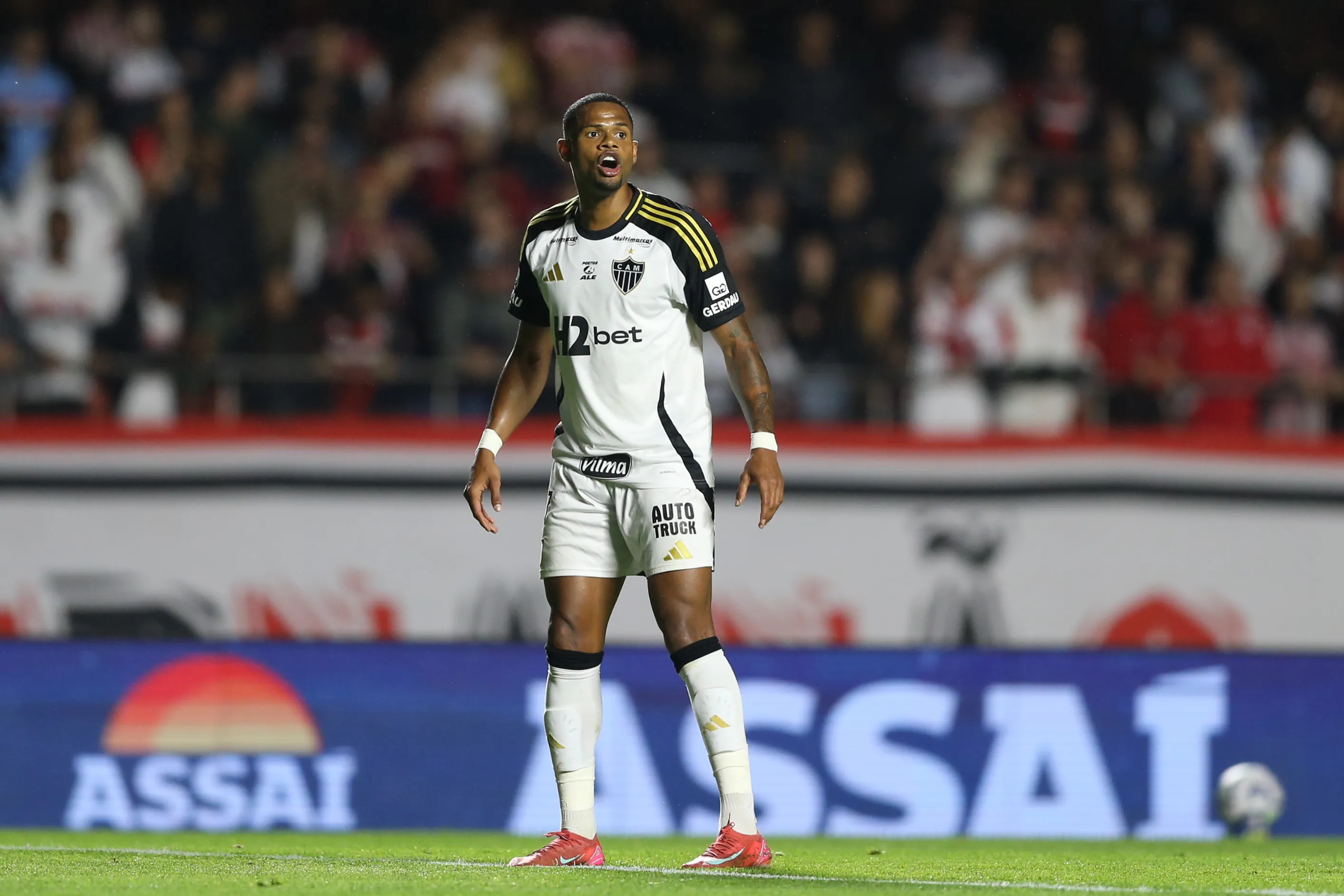Junior Santos jogador do Atletico durante a partida contra o Sao Paulo no estadio Morumbis em Sao Paulo (SP), pelo campeonato Brasileiro A 2025. Foto: Marlon Costa/AGIF