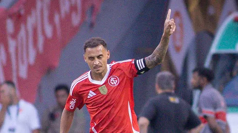 Alan Patrick jogador do Internacional comemora seu gol durante partida contra o [EQUIPE 2] no estadio Beira-Rio pelo campeonato Gaucho 2026. Foto: Maxi Franzoi/AGIF
