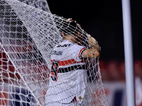 Calleri vai ao desespero com chance 'sem goleiro' em revés do SPFC