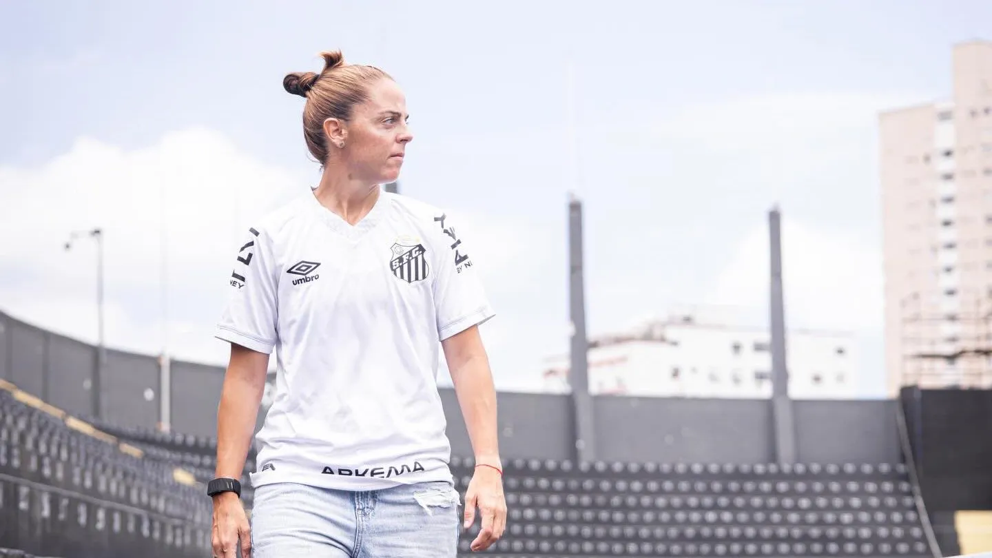 Mariana Larroquette na Vila Belmiro