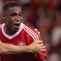 Félix Torres marca na estreia pelo Internacional e Corinthians repercute