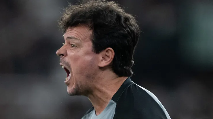 Diniz vê o Vasco ser dominado para o Flamengo em clássico no Maracanã